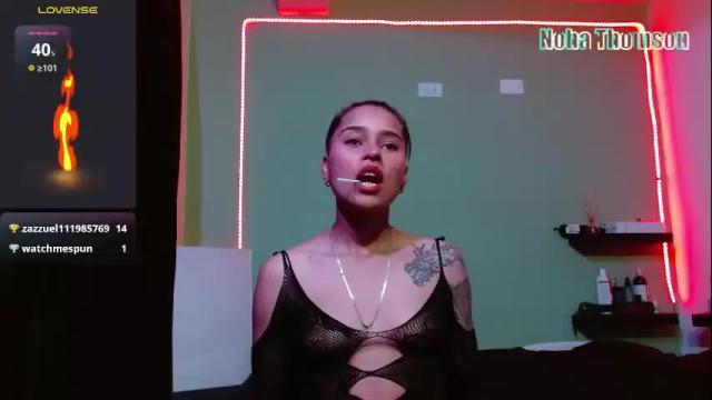 Image 2 of noha_thomson Stream on Chaturbate on 1 month ago