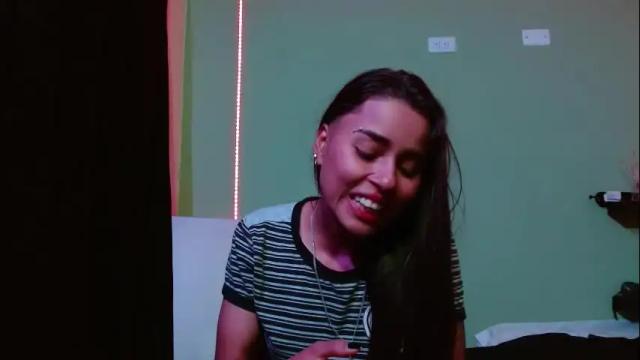 Image 10 of noha_thomson Stream on Chaturbate on 1 month ago