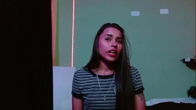 Image 11 of noha_thomson Stream on Chaturbate on 1 month ago