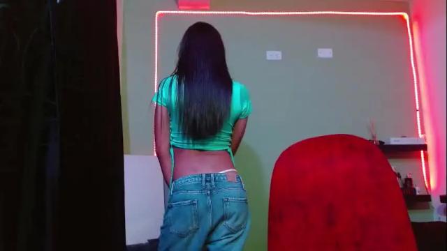 Image 8 of noha_thomson Stream on Chaturbate on 29 days ago