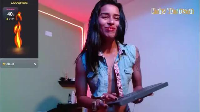 Image 10 of noha_thomson Stream on Chaturbate on 2 months ago