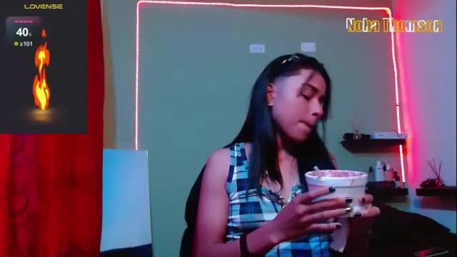 Image 7 of noha_thomson Stream on Chaturbate on 2 months ago