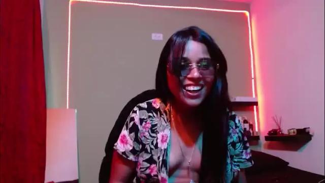 Image 10 of noha_thomson Stream on Chaturbate on 2 months ago