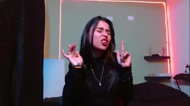 Image 12 of noha_thomson Stream on Chaturbate on 1 month ago