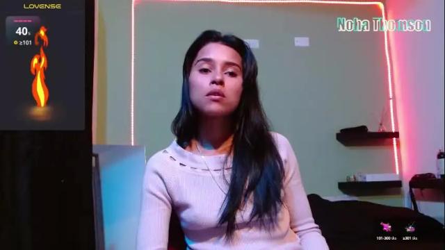 Image 3 of noha_thomson Stream on Chaturbate on 1 month ago