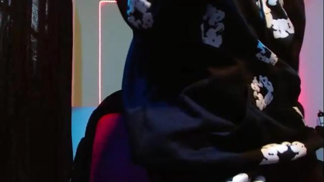 Image 12 of noha_thomson Stream on Chaturbate on 1 month ago