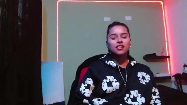 Image 8 of noha_thomson Stream on Chaturbate on 1 month ago