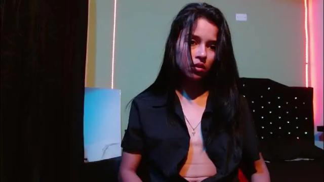 Image 3 of noha_thomson Stream on Chaturbate on 1 month ago