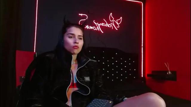 Image 8 of noha_thomson Stream on Chaturbate on 6 days ago