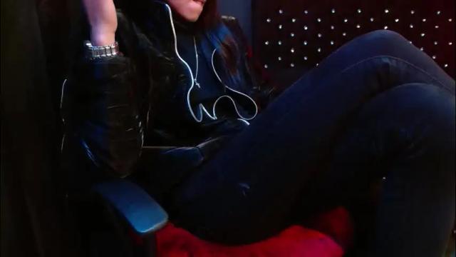 Image 4 of noha_thomson Stream on Chaturbate on 1 month ago