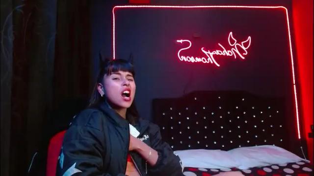 Image 11 of noha_thomson Stream on Chaturbate on 1 month ago