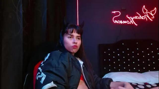 Image 6 of noha_thomson Stream on Chaturbate on 1 month ago