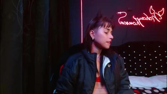 Image 8 of noha_thomson Stream on Chaturbate on 1 month ago