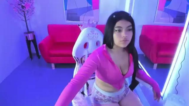 Image 2 of nohemi_mills Stream on Chaturbate on 15 months ago