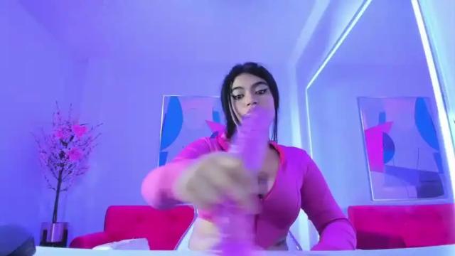 Image 4 of nohemi_mills Stream on Chaturbate on 15 months ago