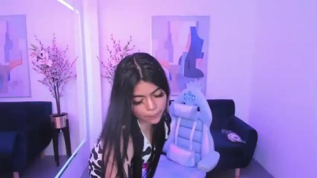 Image 10 of nohemi_mills Stream on Chaturbate on 15 months ago