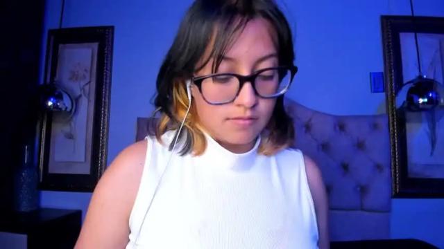 Image 3 of nomiistar Stream on Chaturbate on 18 months ago