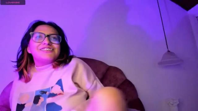 Image 7 of nomiistar Stream on Chaturbate on 17 months ago