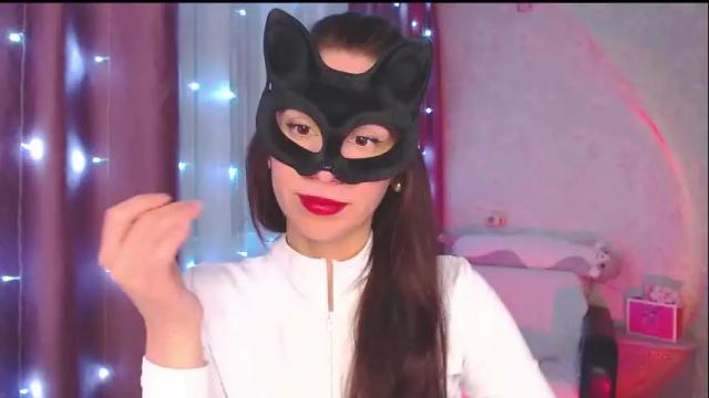 Image 2 of nonude_eva Stream on Chaturbate on 5 months ago