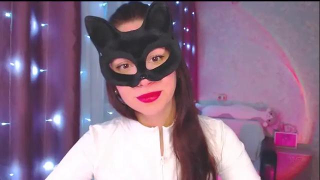 Image 3 of nonude_eva Stream on Chaturbate on 5 months ago