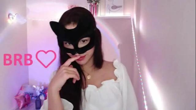 Image 4 of nonude_eva Stream on Chaturbate on 5 months ago