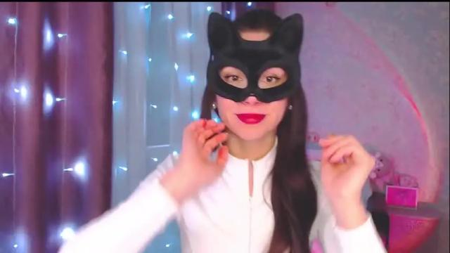 Image 7 of nonude_eva Stream on Chaturbate on 5 months ago