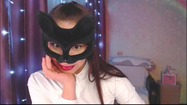 Image 2 of nonude_eva Stream on Chaturbate on 29 days ago