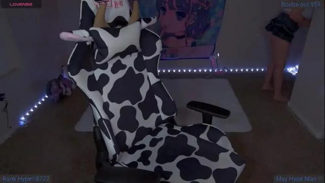 Image 4 of noobsandboobs Stream on Chaturbate on 24 days ago