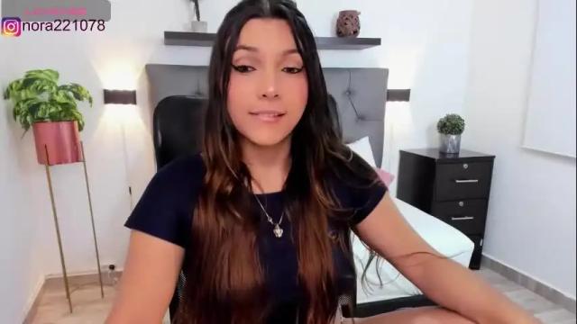 Image 3 of nora22xx Stream on Chaturbate on 1 month ago