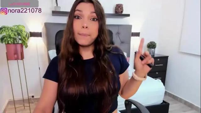 Image 3 of nora22xx Stream on Chaturbate on 1 month ago