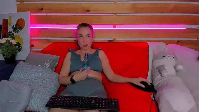 Image 2 of nora_adamss Stream on Chaturbate on 2 months ago