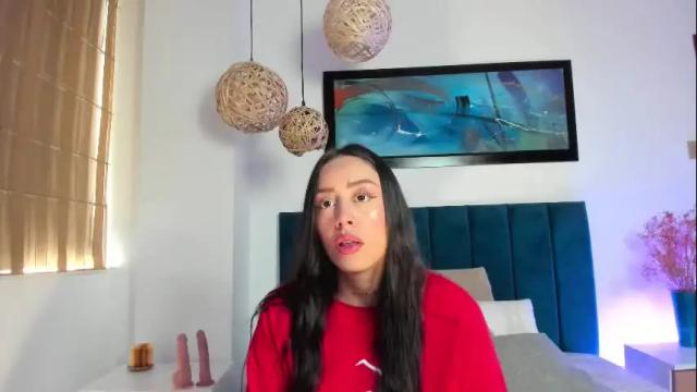 Image 2 of nora_dasilva Stream on Chaturbate on 1 month ago