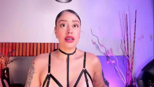 Image 10 of nora_dasilva Stream on Chaturbate on 13 days ago
