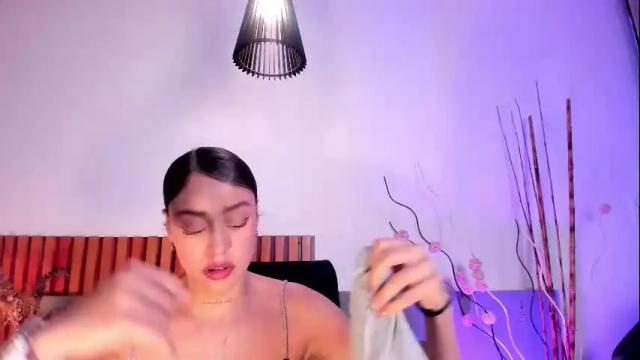 Image 4 of nora_dasilva Stream on Chaturbate on 13 days ago