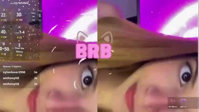 Image 10 of nora_vennucci Stream on Chaturbate on 1 month ago