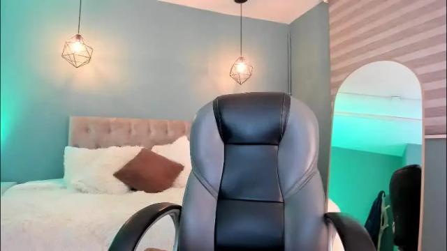 Image 8 of nora_vennucci Stream on Chaturbate on 1 month ago