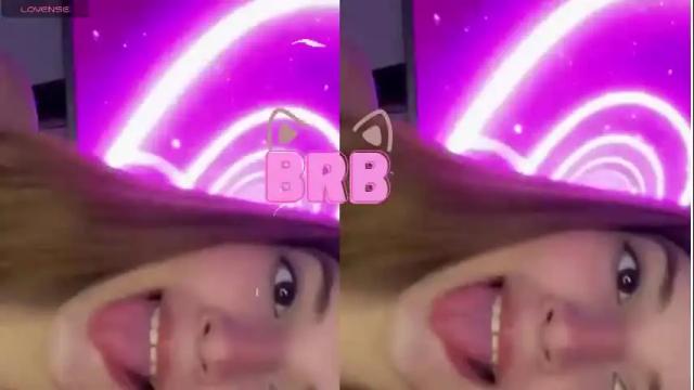 Image 6 of nora_vennucci Stream on Chaturbate on 27 days ago