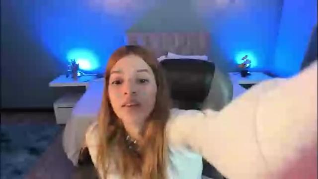 Image 4 of nora_vennucci Stream on Chaturbate on 1 month ago