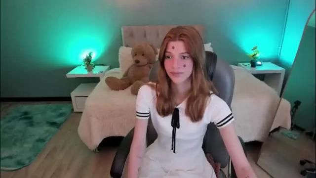 Image 2 of nora_vennucci Stream on Chaturbate on 1 month ago