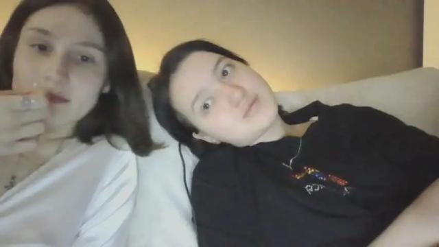 Image 12 of north_valkyrie Stream on Chaturbate on 16 months ago