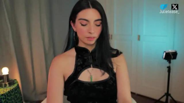 Image 2 of not_an_ordinary_girl Stream on Chaturbate on 17 months ago
