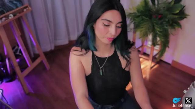 Image 2 of not_an_ordinary_girl Stream on Chaturbate on 16 months ago