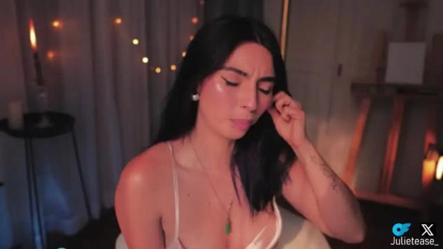 Image 12 of not_an_ordinary_girl Stream on Chaturbate on 16 months ago
