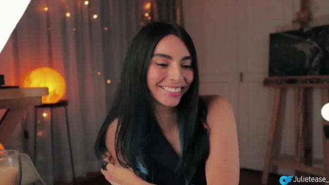 Image 4 of not_an_ordinary_girl Stream on Chaturbate on 15 months ago