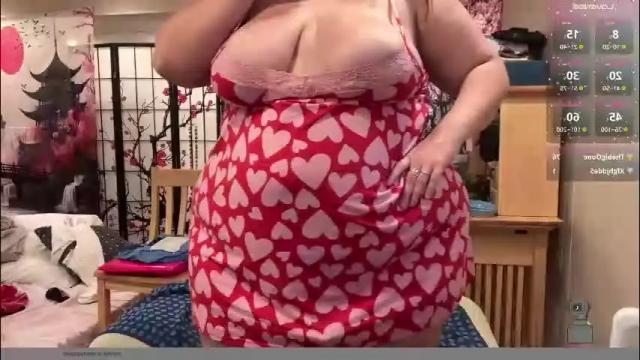 Image 3 of noturbabymoms Stream on Chaturbate on 29 days ago