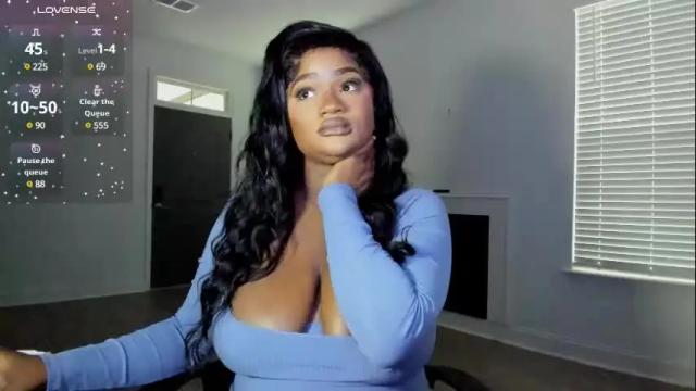 Image 11 of novacandy Stream on Chaturbate on 3 days ago