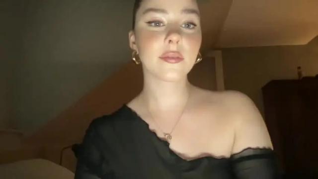 Image 8 of novavangogh Stream on Chaturbate on 21 months ago