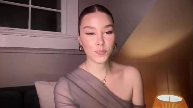 Image 4 of novavangogh Stream on Chaturbate on 5 months ago