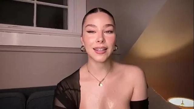 Image 2 of novavangogh Stream on Chaturbate on 5 months ago