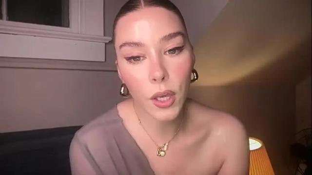 Image 3 of novavangogh Stream on Chaturbate on 4 months ago